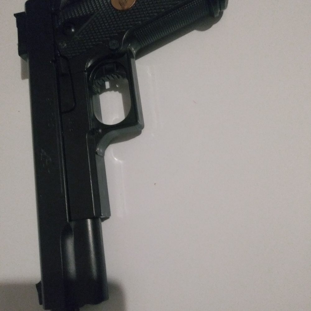 CAL.45 BLACK TOY GUN